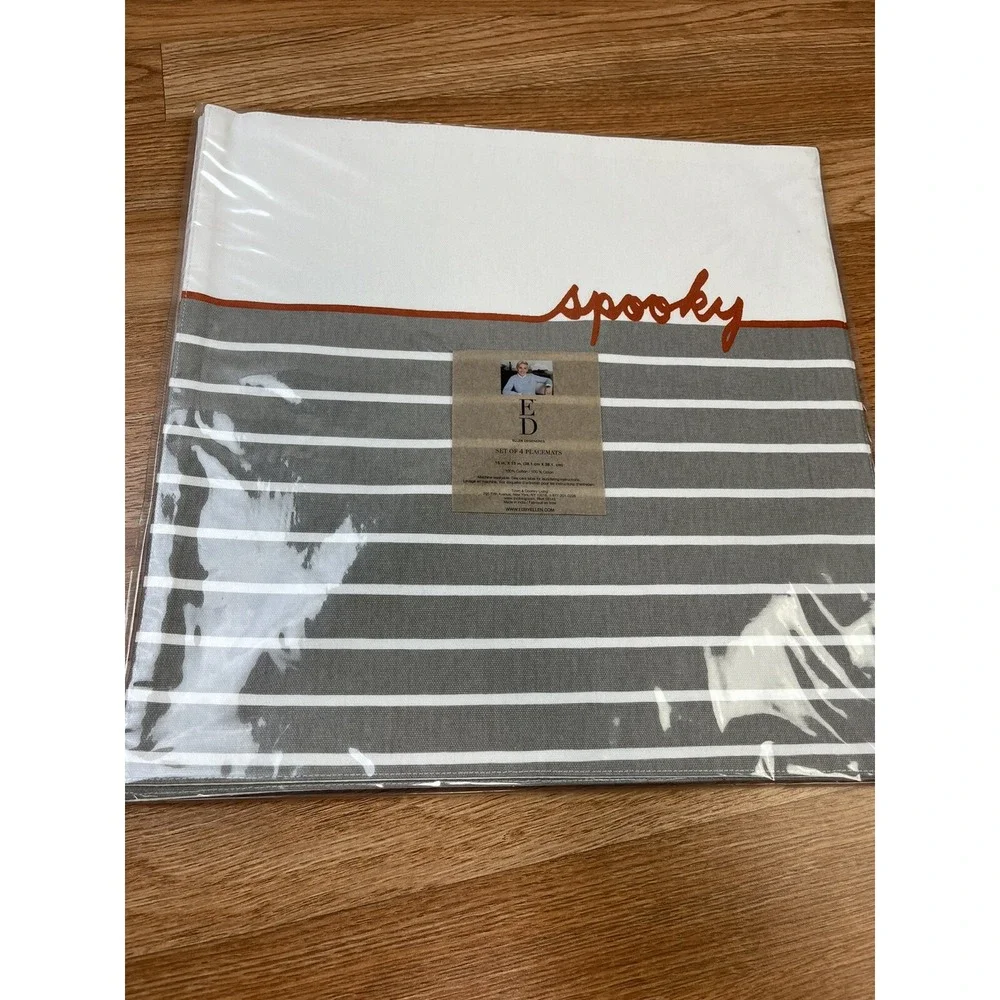 Ellen Degeneres ED Halloween Placemats 15in Square 